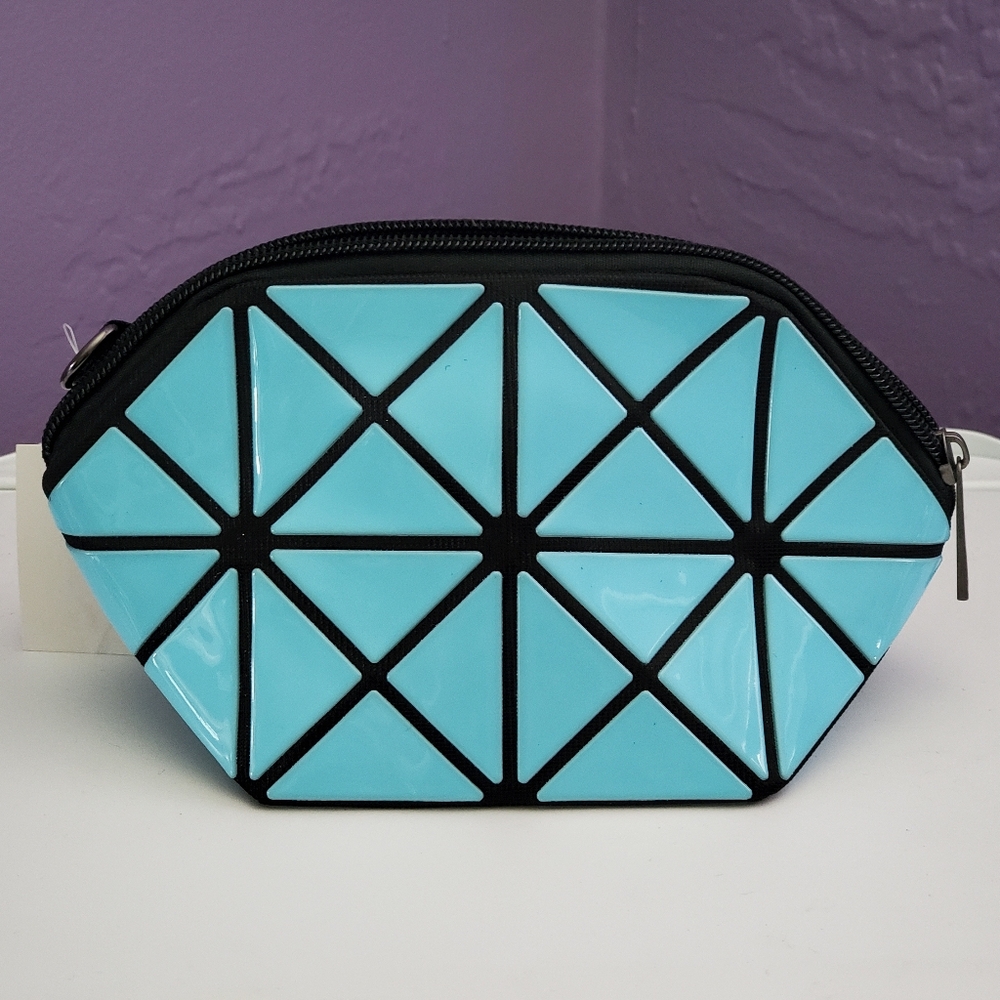 Gray Geometric Wristlet/Cosmetic Bag